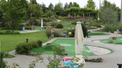 mini-golf-playmobil1.jpg