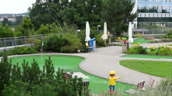 mini-golf-playmobil2.jpg
