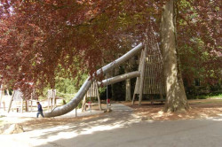 park-zabaw-luksemburg1.jpg